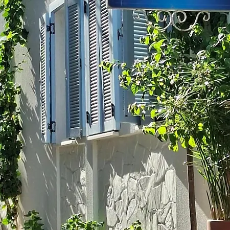 Otel Su Bozcaada